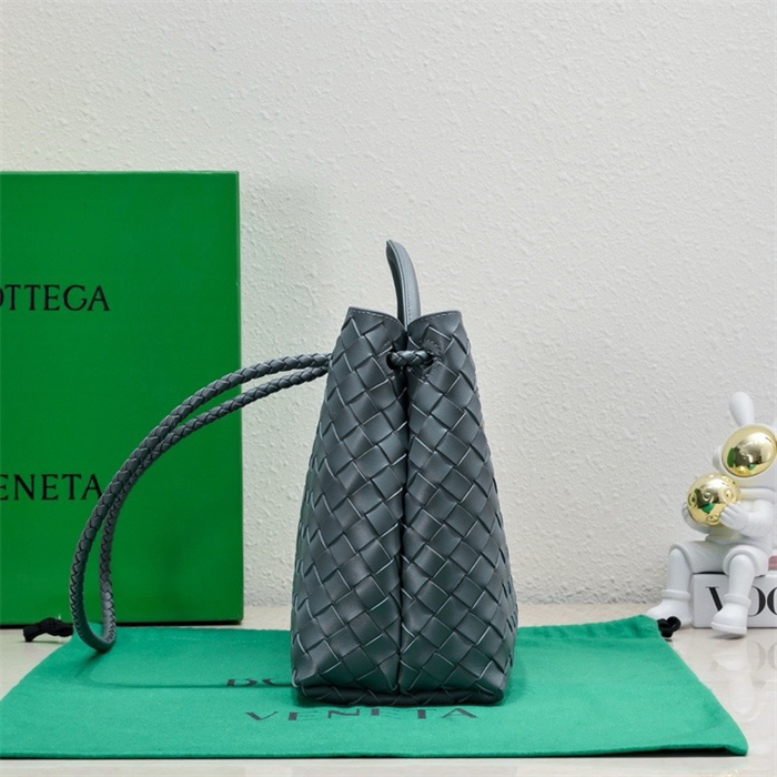 BOTTEGA VENETA 보테가베네타 안디아모 미디엄 토트백 84630 2024/신상