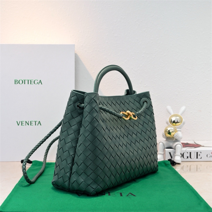 BOTTEGA VENETA 보테가베네타 안디아모 미디엄 토트백 84630 2024/신상