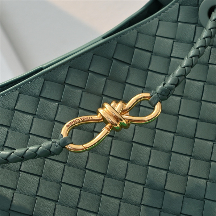 BOTTEGA VENETA 보테가베네타 안디아모 미디엄 토트백 84630 2024/신상