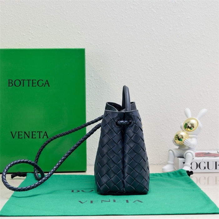 BOTTEGA VENETA 보테가베네타 안디아모 스몰 토트백 74630 2024/신상