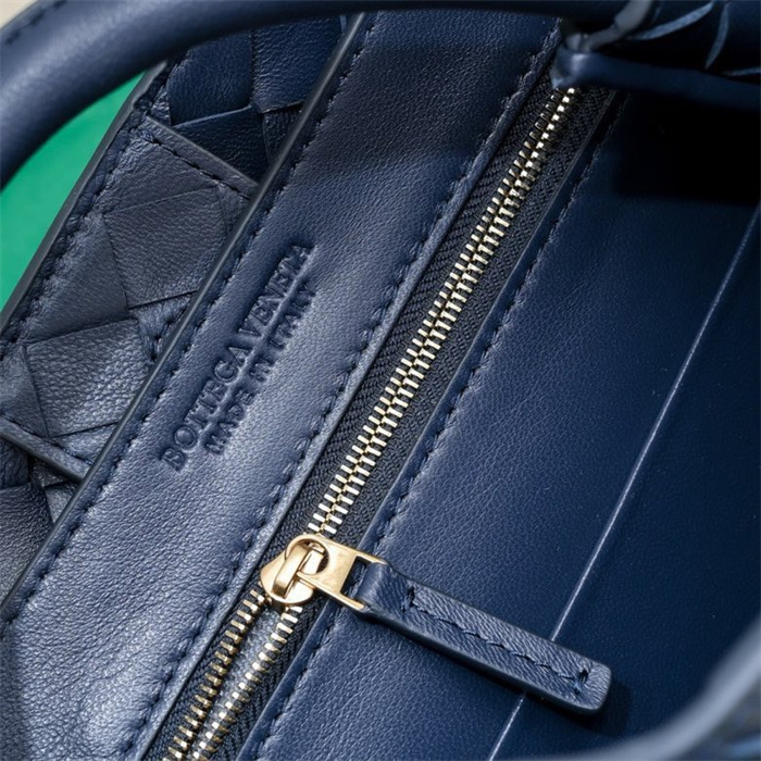 BOTTEGA VENETA 보테가베네타 안디아모 스몰 토트백 74630 2024/신상
