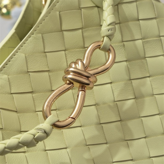 BOTTEGA VENETA 보테가베네타 안디아모 스몰 토트백 74630 2024/신상