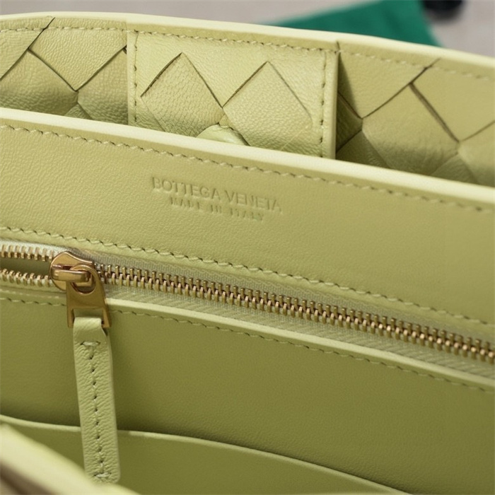 BOTTEGA VENETA 보테가베네타 안디아모 스몰 토트백 74630 2024/신상
