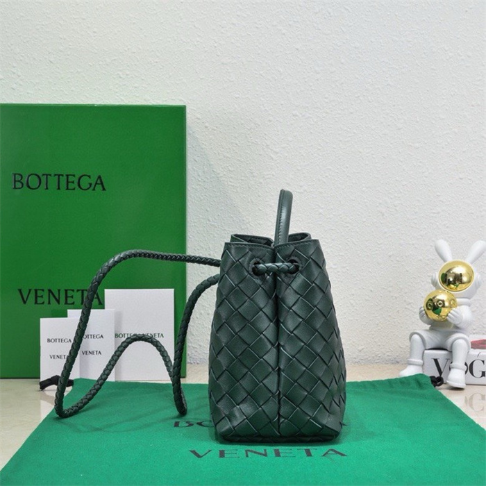 BOTTEGA VENETA 보테가베네타 안디아모 스몰 토트백 74630 2024/신상