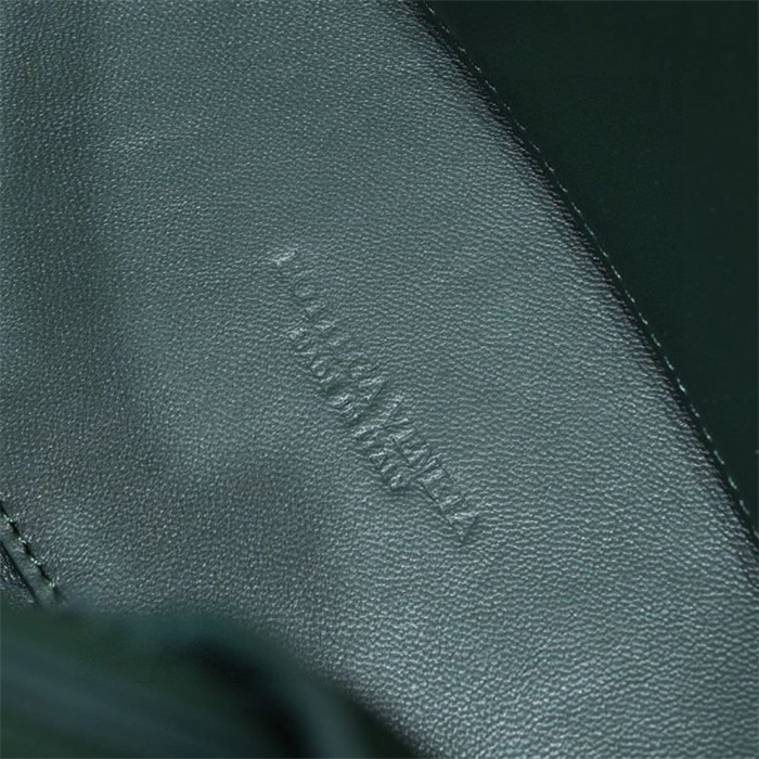 BOTTEGA VENETA 보테가베네타 안디아모 스몰 토트백 74630 2024/신상