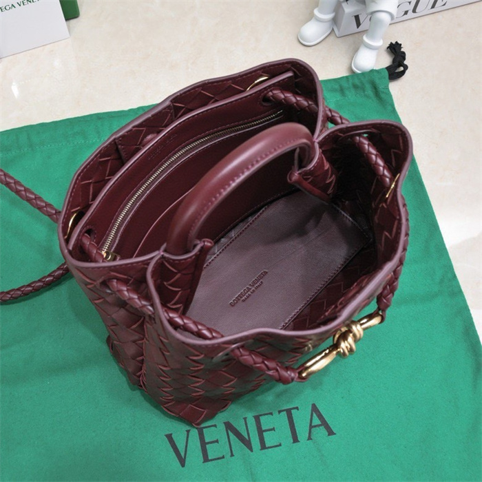 BOTTEGA VENETA 보테가베네타 안디아모 스몰 토트백 74630 2024/신상