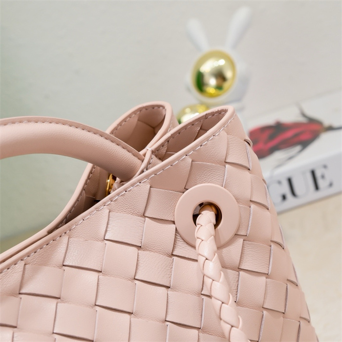 BOTTEGA VENETA 보테가베네타 안디아모 스몰 토트백 74630 2024/신상