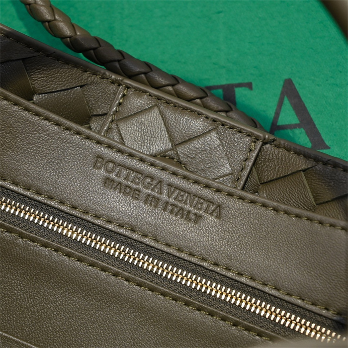 BOTTEGA VENETA 보테가베네타 안디아모 스몰 토트백 74630 2024/신상