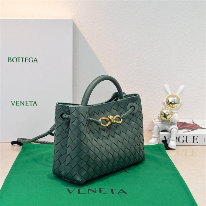 BOTTEGA VENETA 보테가베네타 안디아모 스몰 토트백 74630 2024/신상