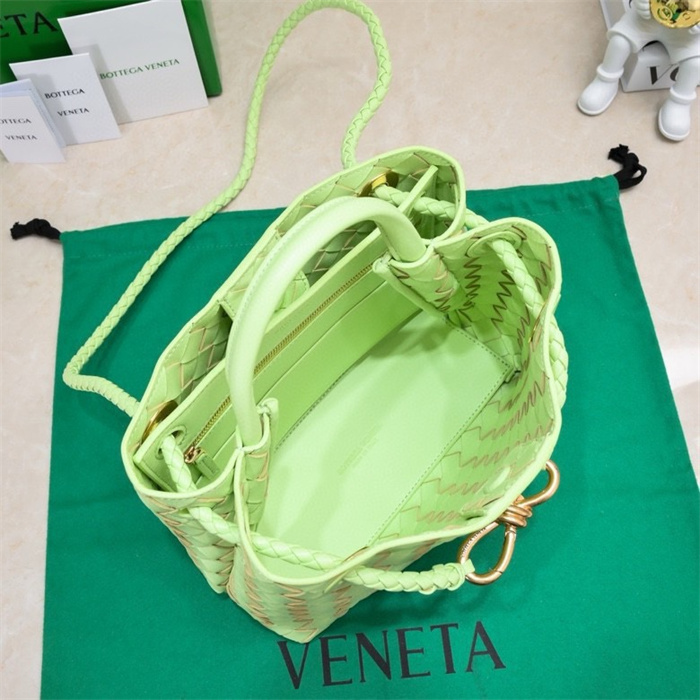 BOTTEGA VENETA 보테가베네타 안디아모 스몰 토트백 74630 2024/신상