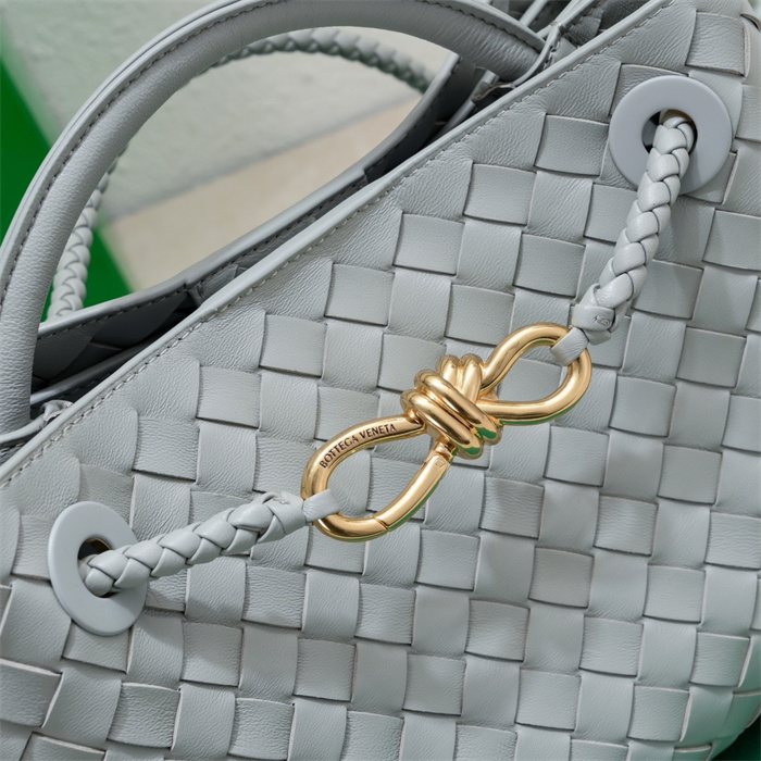 BOTTEGA VENETA 보테가베네타 안디아모 스몰 토트백 74630 2024/신상