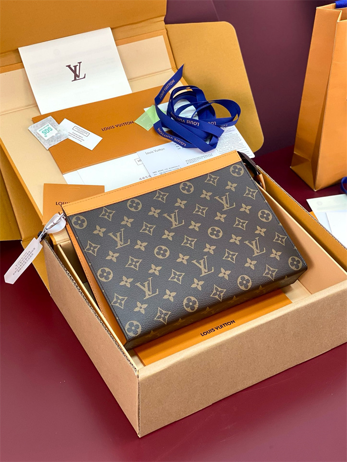 LOUIS VUITTON 루이비통 포쉐트 보야주 클러치백 MM M12820 2024/신상 4COLOR