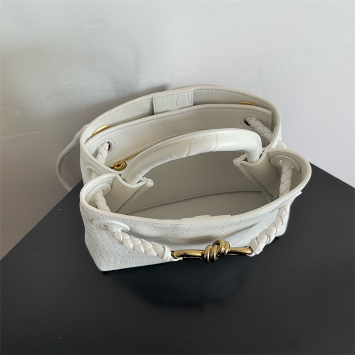 BOTTEGA VENETA 보테가베네타 안디아모 토트백 777614 2024/신상