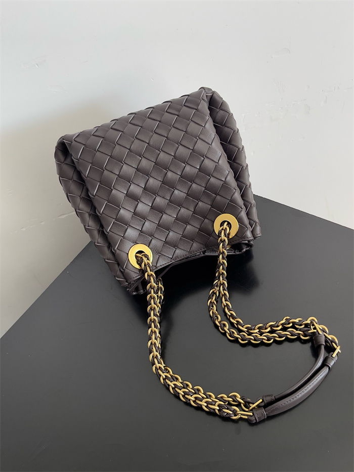 BOTTEGA VENETA 보테가베네타 패러슈트 스몰 크로스백 817175 2024/신상