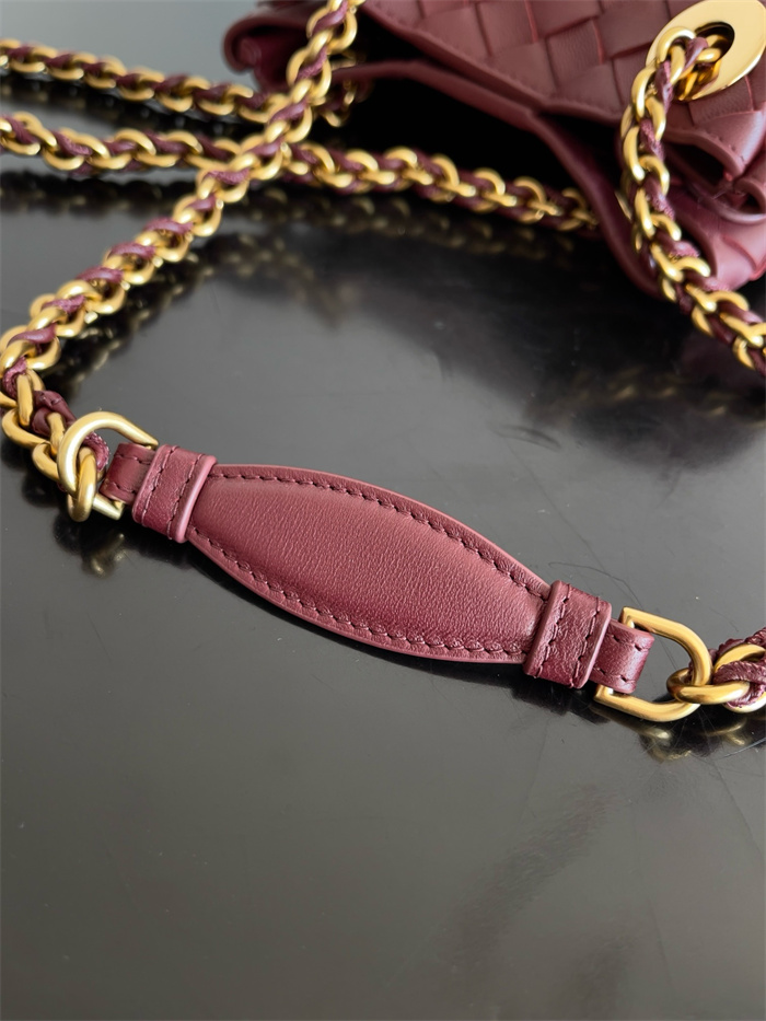 BOTTEGA VENETA 보테가베네타 패러슈트 스몰 크로스백 817175 2024/신상