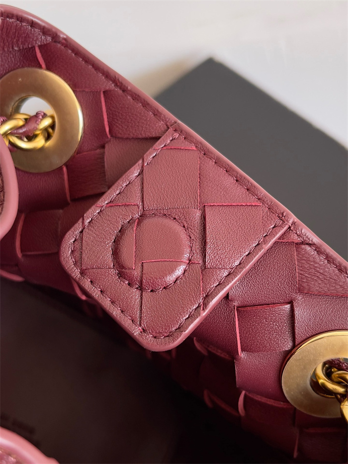 BOTTEGA VENETA 보테가베네타 패러슈트 스몰 크로스백 817175 2024/신상
