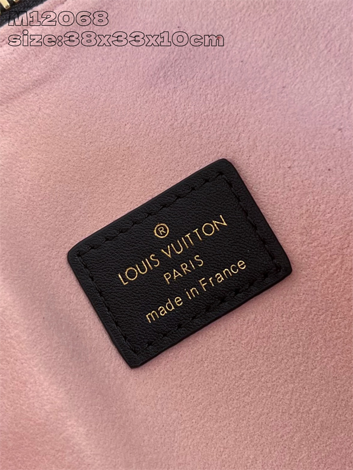 LOUIS VUITTON 루이비통 쿠상 호보백 MM M12068 2024/신상