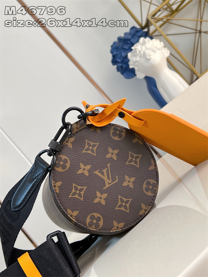 LOUIS VUITTON 루이비통 소프트 폴로숑 숄더백 PM M46796 2024/신상