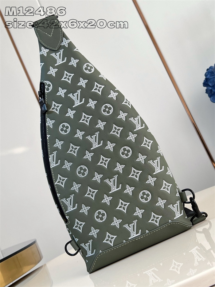 LOUIS VUITTON 루이비통 범백 M12486 2024/신상