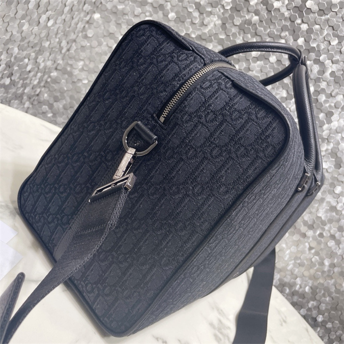 DIOR 디올 오블리크 라지 여행구 M9901 2024/신상