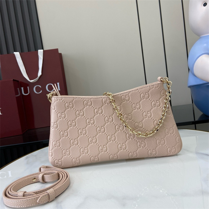 GUCCI 구찌 GG 엠블럼 스몰 숄더백 815277 2024/신상 3COLOR