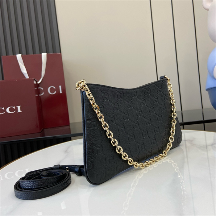 GUCCI 구찌 GG 엠블럼 스몰 숄더백 815277 2024/신상 3COLOR