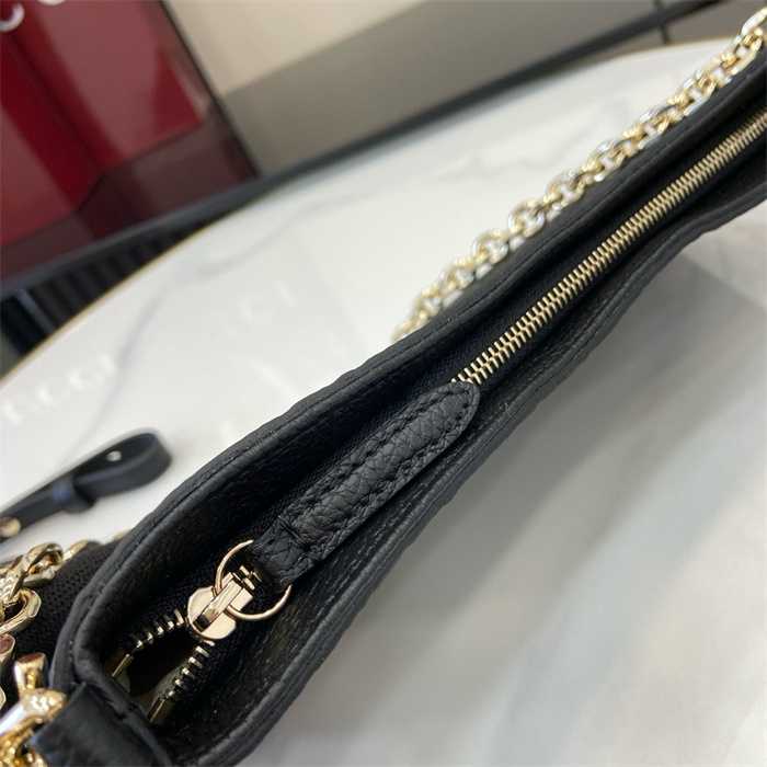 GUCCI 구찌 GG 엠블럼 스몰 숄더백 815277 2024/신상 3COLOR