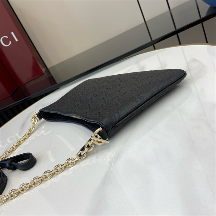 GUCCI 구찌 GG 엠블럼 스몰 숄더백 815277 2024/신상 3COLOR