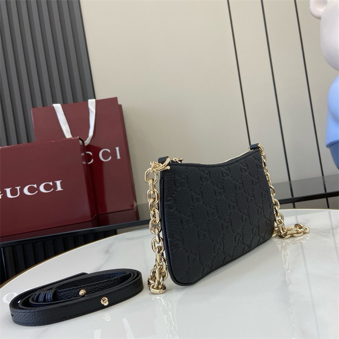 GUCCI 구찌 GG 엠블럼 미니 숄더백 815278 2024/신상 3COLOR