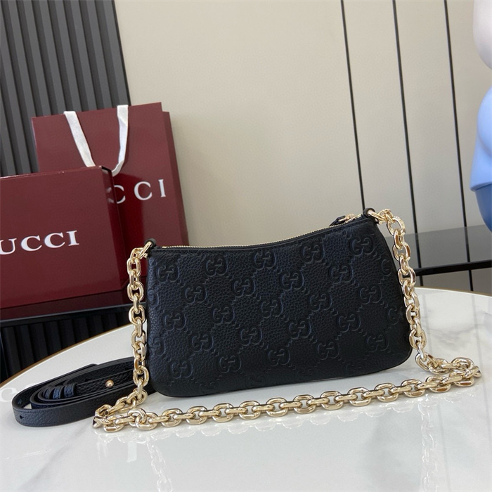 GUCCI 구찌 GG 엠블럼 미니 숄더백 815278 2024/신상 3COLOR