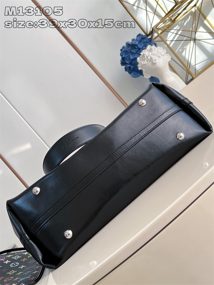 LOUIS VUITTON 루이비통 캐리올 다크 숄더백 MM M13105 2024/신상