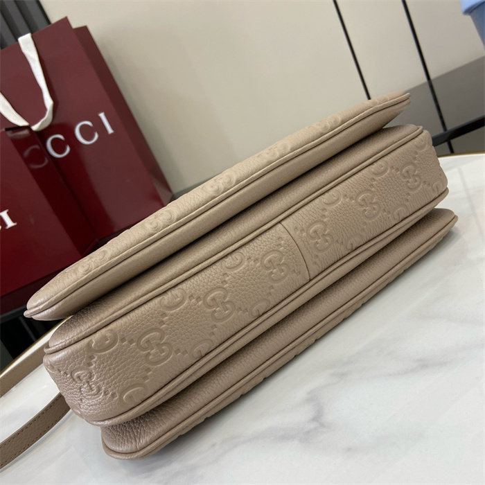 GUCCI 구찌 GG 엠블럼 스몰 숄더백 815263 2024/신상 2COLOR