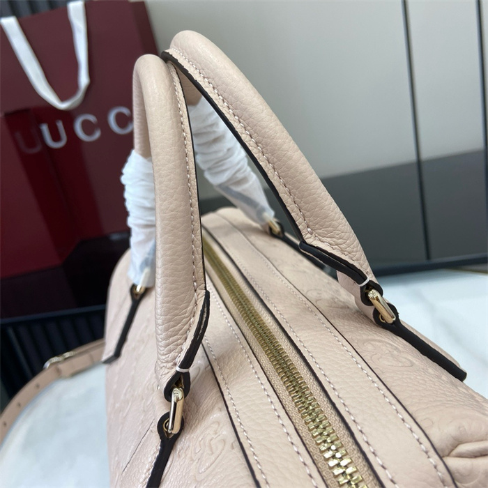 GUCCI 구찌 GG 엠블럼 스몰 탑 핸들백 815255 2024/신상