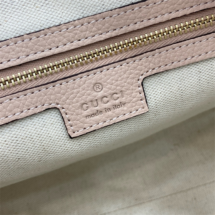 GUCCI 구찌 GG 엠블럼 스몰 탑 핸들백 815255 2024/신상