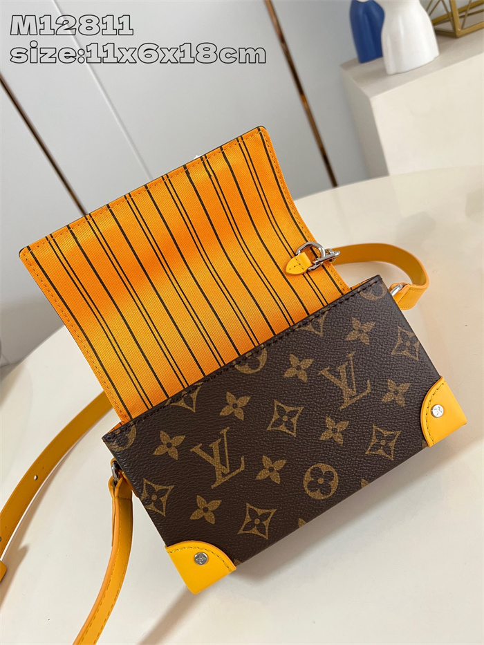 LOUIS VUITTON 루이비통 스티머 웨어러블 크로스백 M12811 2024/신상
