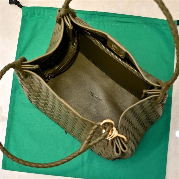 BOTTEGA VENETA 보테가베네타 숄더백 796571 2024/신상 2COLOR