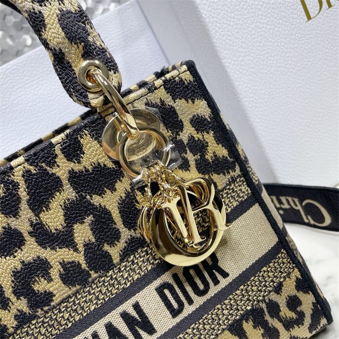 DIOR 디올 레이디 M0565 2024/신상