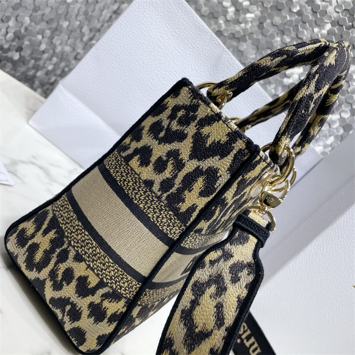 DIOR 디올 레이디 M0565 2024/신상