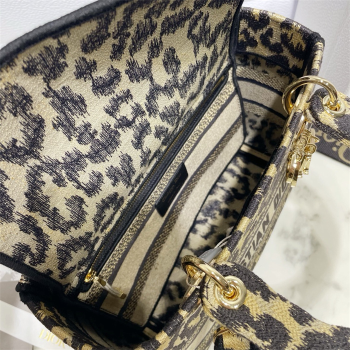 DIOR 디올 레이디 M0565 2024/신상
