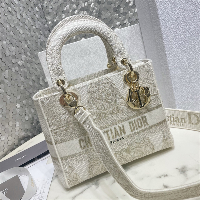 DIOR 디올 레이디 M0565 2024/신상