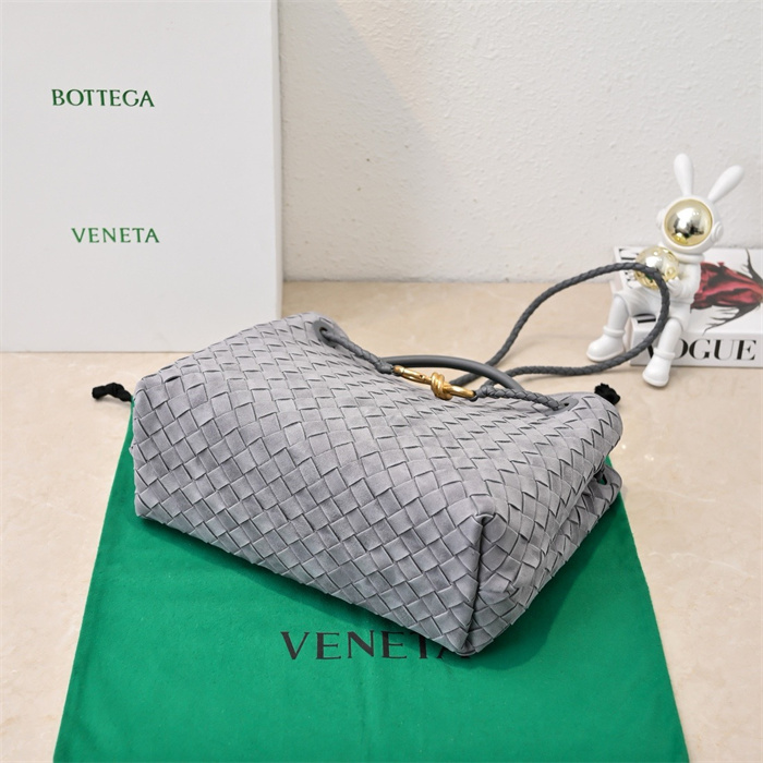 BOTTEGA VENETA 보테가베네타 안디아모 미디엄 토트백 84630 2024/신상 4COLOR