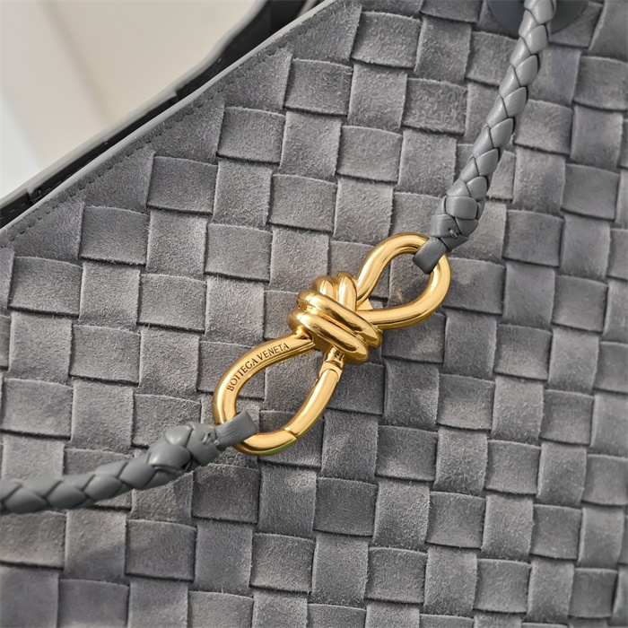 BOTTEGA VENETA 보테가베네타 안디아모 미디엄 토트백 84630 2024/신상 4COLOR