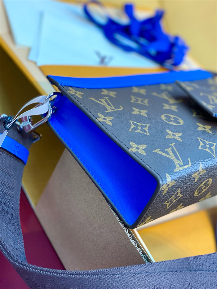 LOUIS VUITTON 루이비통 가스통 웨어러블 크로스백 M81124 2024/신상
