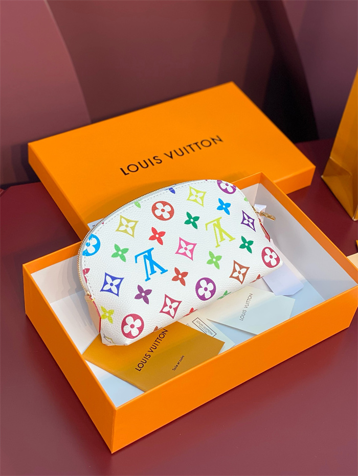 LOUIS VUITTON 루이비통 포쉐트 코스메티크 파우치백 PM M13744 2024/신상 2COLOR