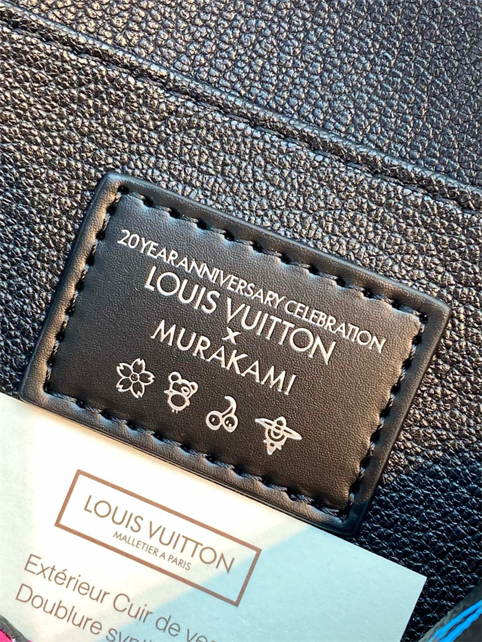 LOUIS VUITTON 루이비통 포쉐트 코스메티크 파우치백 PM M13744 2024/신상 2COLOR