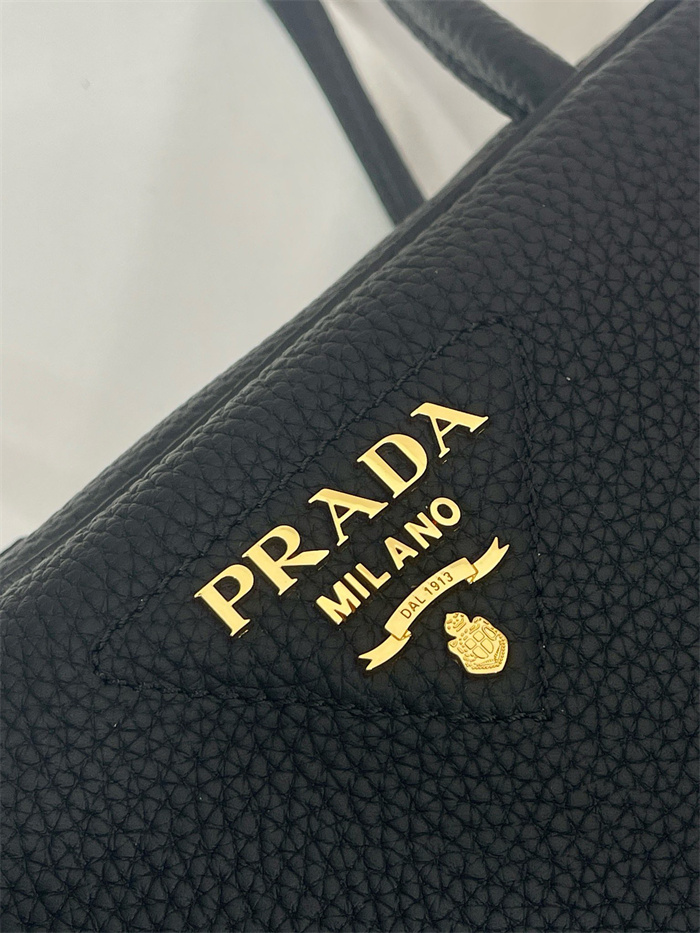  PRADA 프라다 가죽 토트백 1BB126 2024/신상