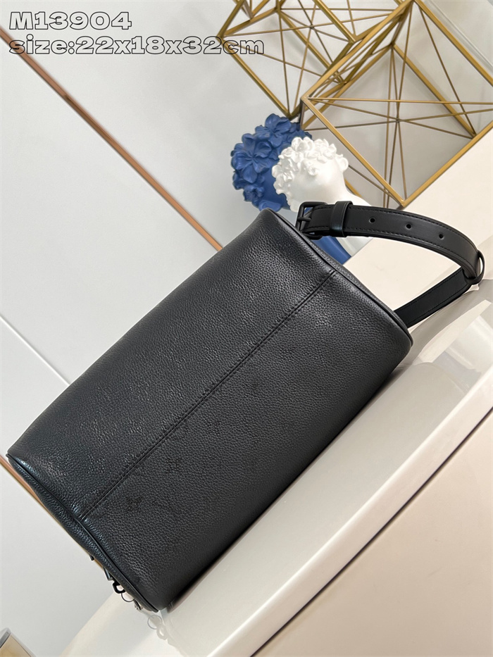 LOUIS VUITTON 루이비통 스피디 P9 반둘리에 30 M13904 2024/신상
