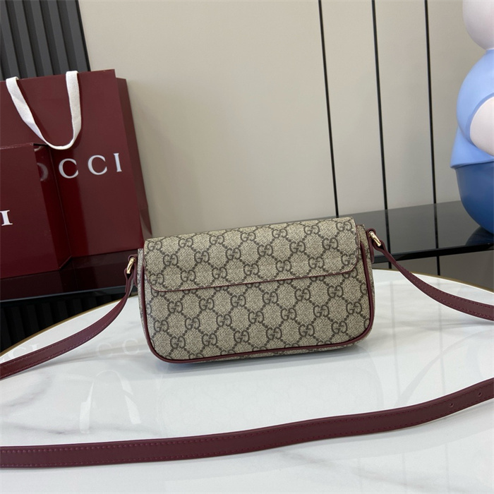 GUCCI 구찌 캣 GG 디테일 미니 숄더백 818764 2024/신상