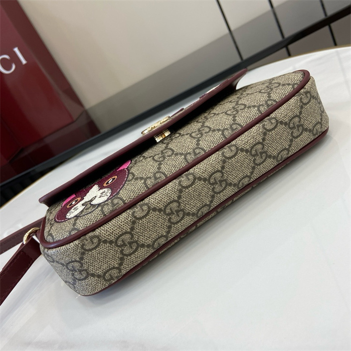 GUCCI 구찌 캣 GG 디테일 미니 숄더백 818764 2024/신상