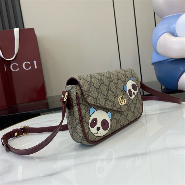 GUCCI 구찌 팬더 GG 디테일 미니 숄더백 818764 2024/신상